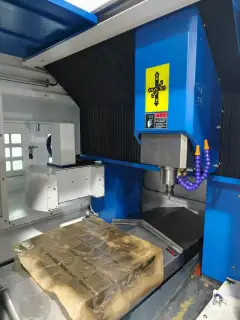 2024 Ruize 650 Vertical Machining Center with SYNTEC 21 MA-E photo 5