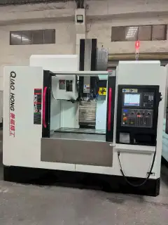 Used Qiaohong V 850 Vertical Machining Center with Mitsubishi M 80 V photo 1