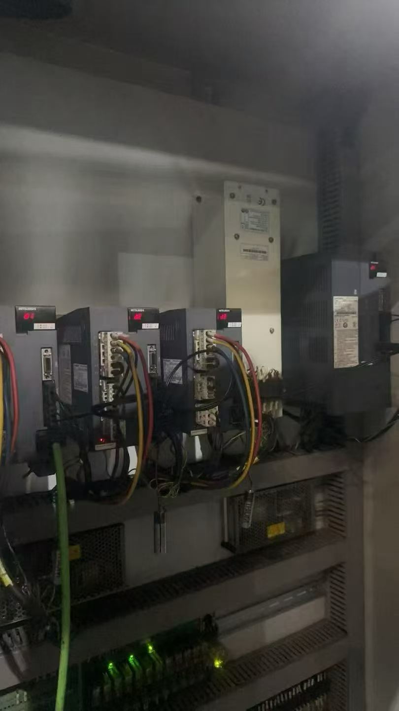 Used Qiaoyang 850 Vertical Machining Center with Mitsubishi M 70 photo 2