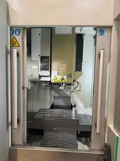 Used Taiwan Xin Quan V 6 SH High-Speed Machining Center with Mitsubishi M 800 Control photo 4