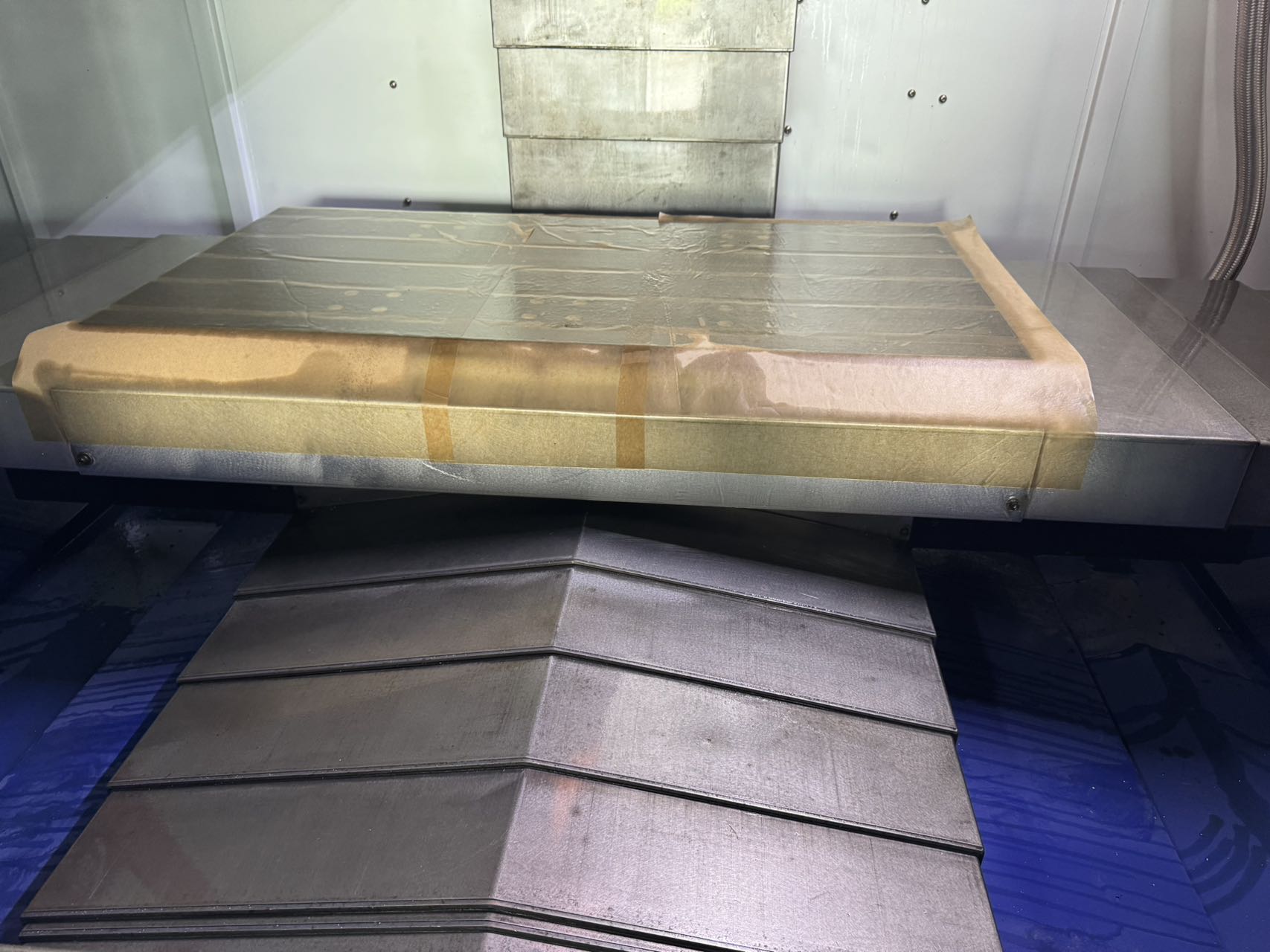 Used Shi Xing Hong 1160 Vertical Machining Center with FANUC Plus photo 7