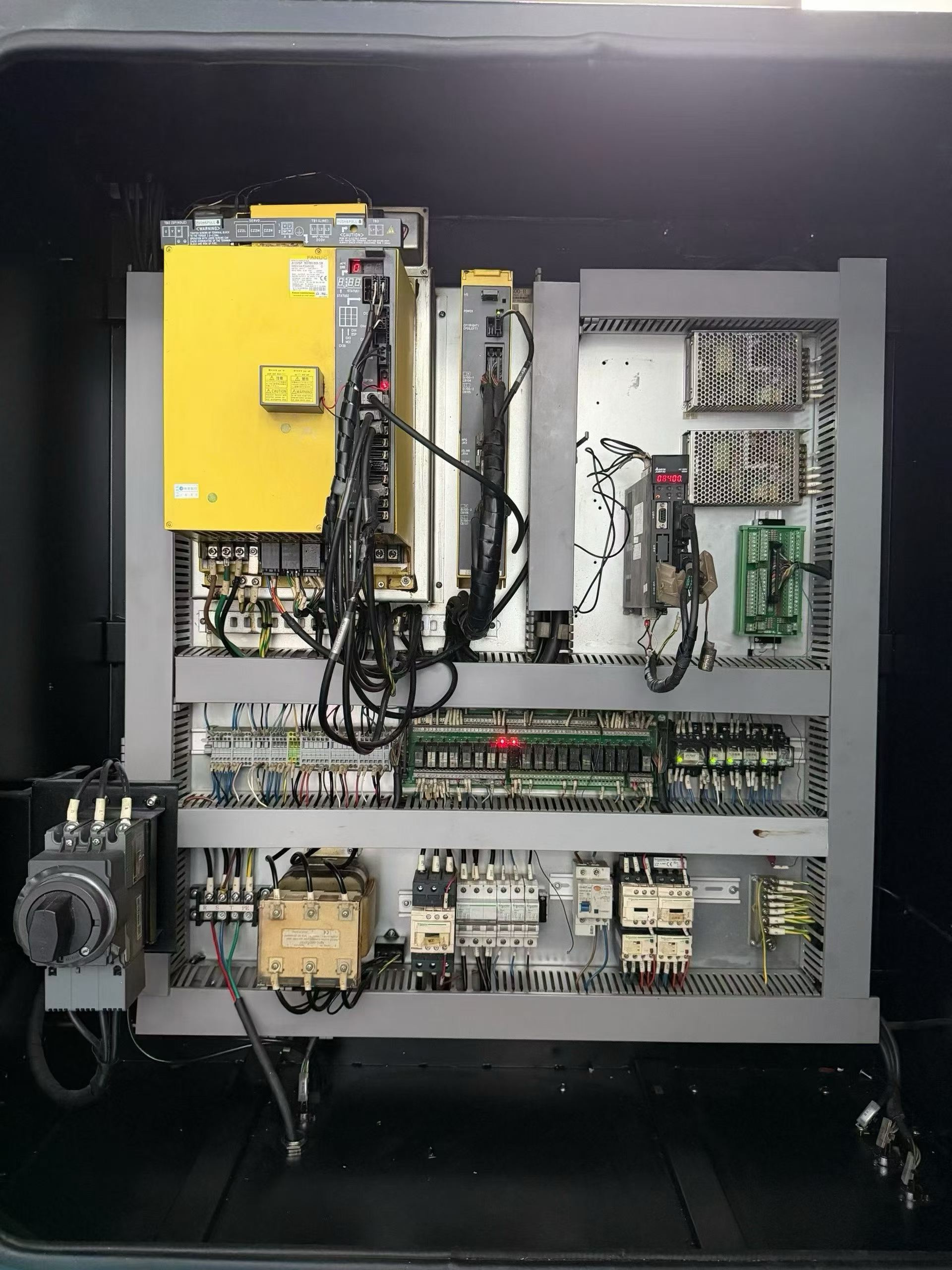 Used Taikan T 500 Drilling and Tapping Center photo 5