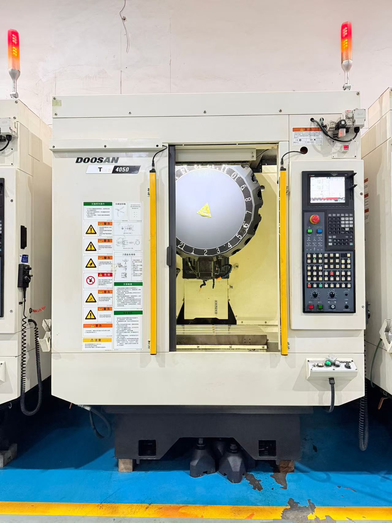 Used DN Solutions T 4050 Drilling and Tapping Center with Mitsubishi M 80 A
