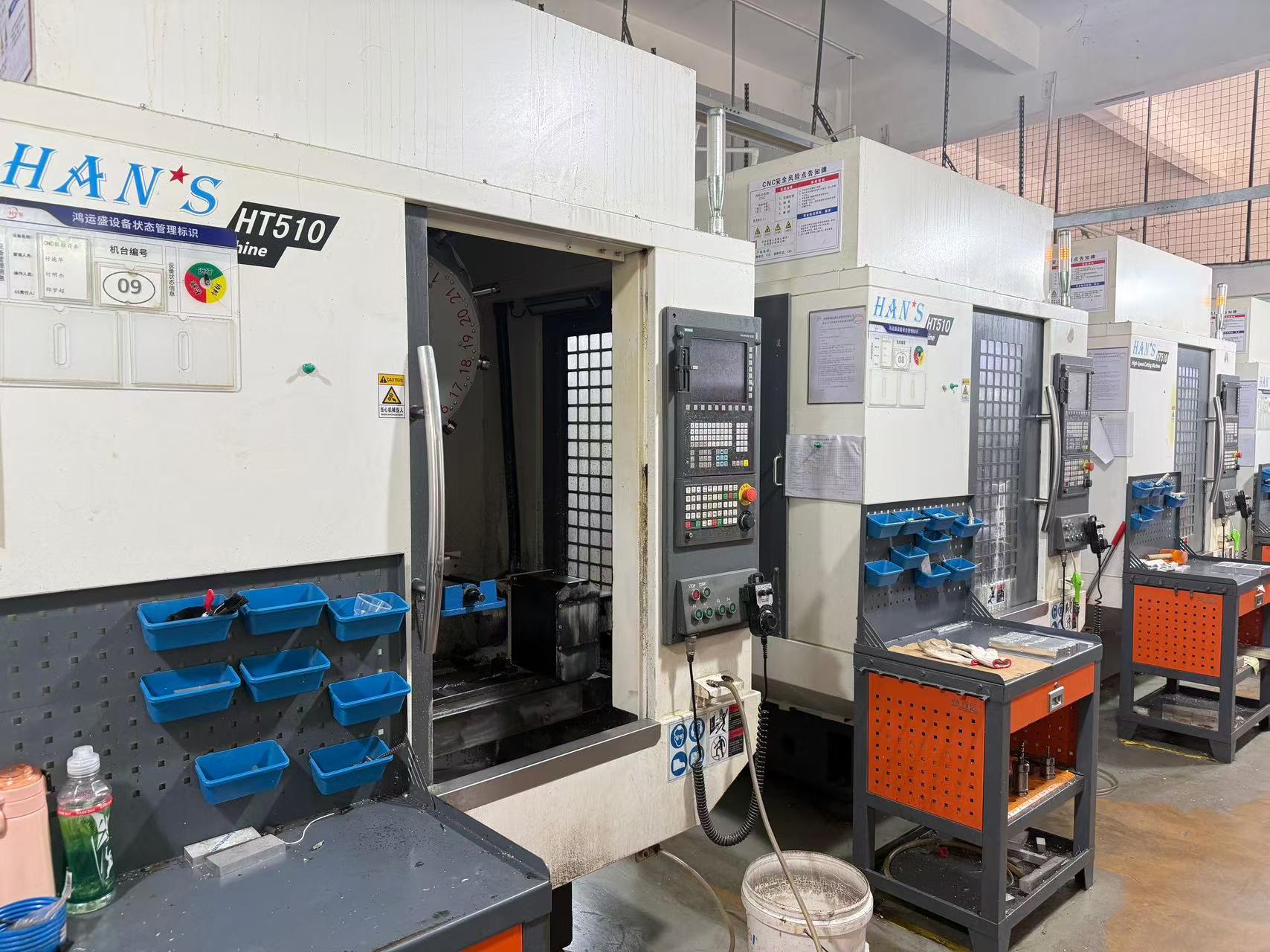ศูนย์เครื่องจักรกล CNC Han's Laser 510 มือสองพร้อมระบบควบคุม Siemens — 5 เครื่อง