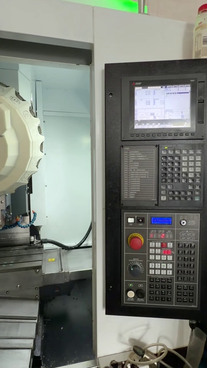 Nearly New T 6 Machining Center with Mitsubishi M 80 Control photo 1
