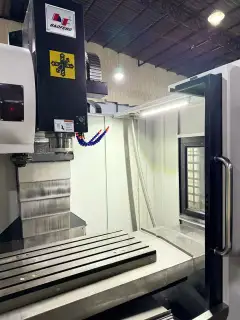 Used Baofeng 850 L Vertical Machining Center with Mitsubishi M 70 Control photo 4
