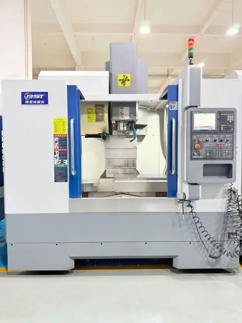 Centro de mecanizado vertical V-855 usado de 2025 con Mitsubishi M 80