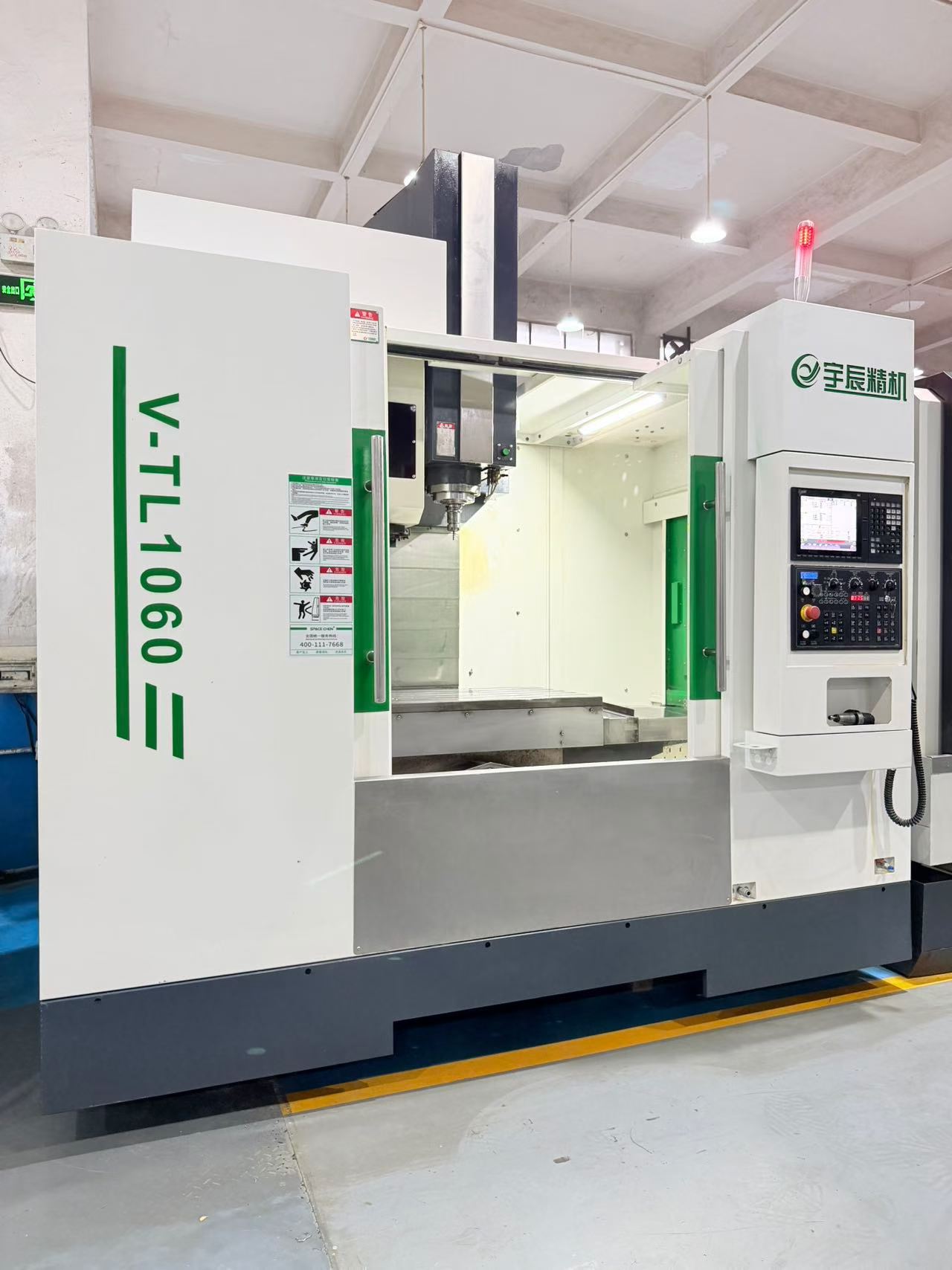 Used Yuchen V-TL 1060 Vertical Machining Center with Mitsubishi M 80 photo 6
