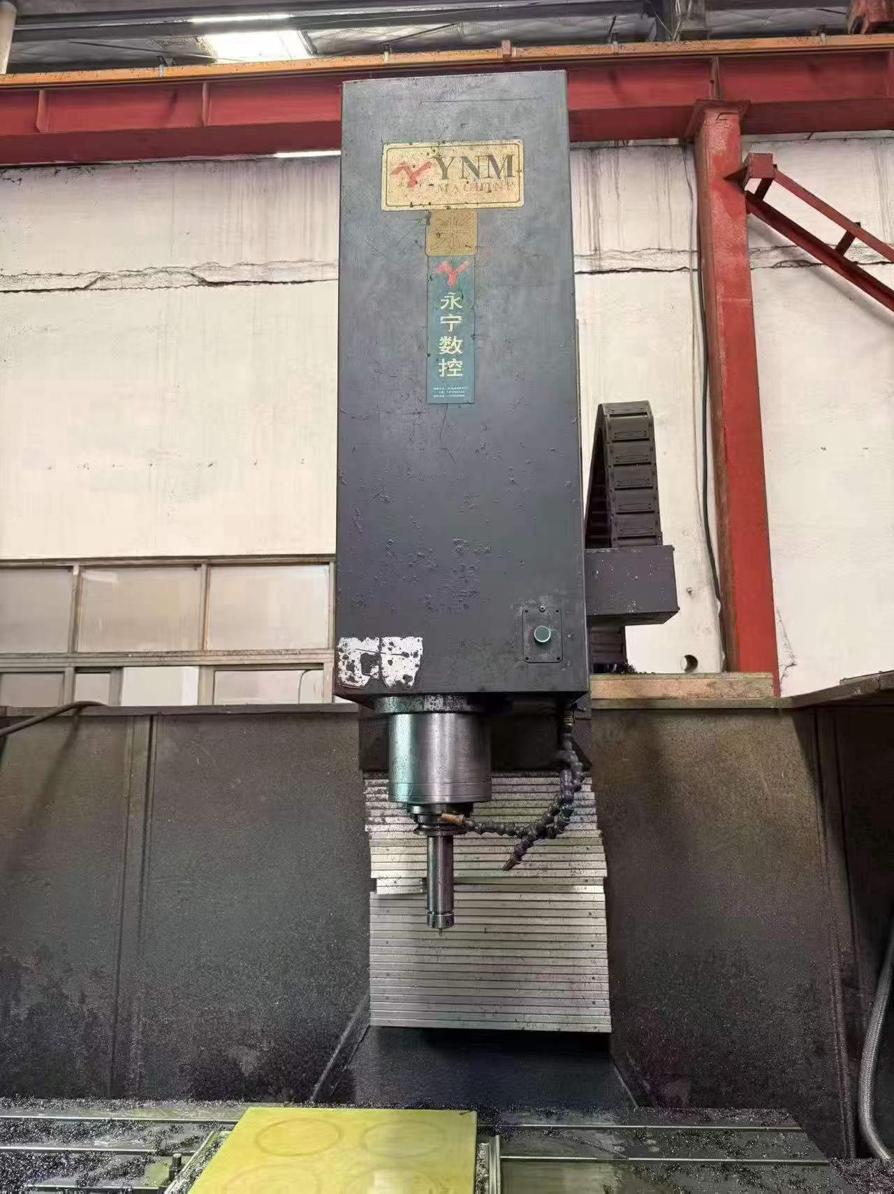 Used CNC Milling Machine with Mitsubishi M 70 Control photo 2