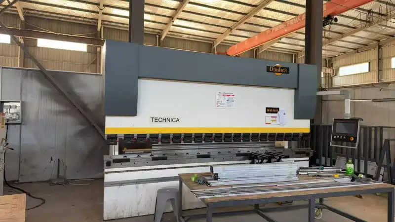 Used RuiTie 4.1 m Electro-Hydraulic CNC Press Brake and 6 mm x 4 m Shearing Machine photo 1