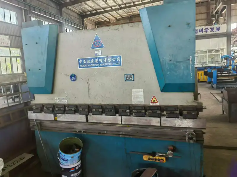 Used Zhongya 125 Ton 2.5 Meter Press Brake photo 1