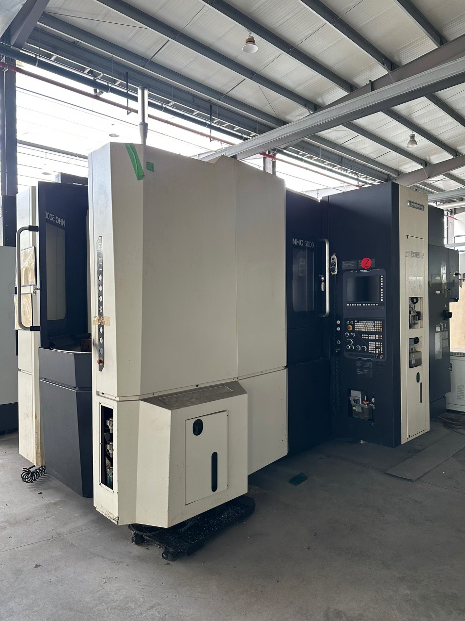 ศูนย์แมชชีนนิ่งเซ็นเตอร์แนวนอน DMG MORI 5000 มือสอง จำนวน 2 เครื่อง