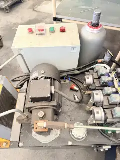 Used Doosan T 4050 Drilling and Tapping Center photo 9