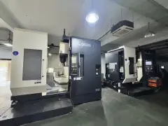 Used Makino D 500 5-Axis Machining Centers (2023 & 2024) photo 2