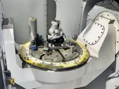 Used Makino D 500 5-Axis Machining Centers (2023 & 2024) photo 5