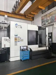 Used Makino V 90 S 5-Axis Machining Center - 2019 photo 1
