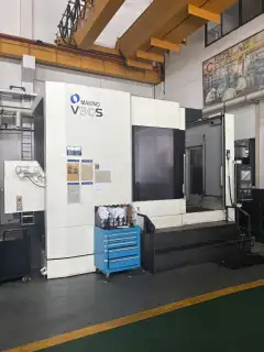 Used Makino V 90 S 5-Axis Machining Center - 2019 photo 2