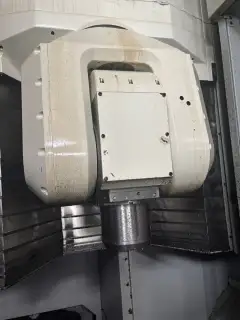Used Makino V 90 S 5-Axis Machining Center - 2019 photo 5