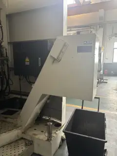 Used Makino V 90 S 5-Axis Machining Center - 2019 photo 10