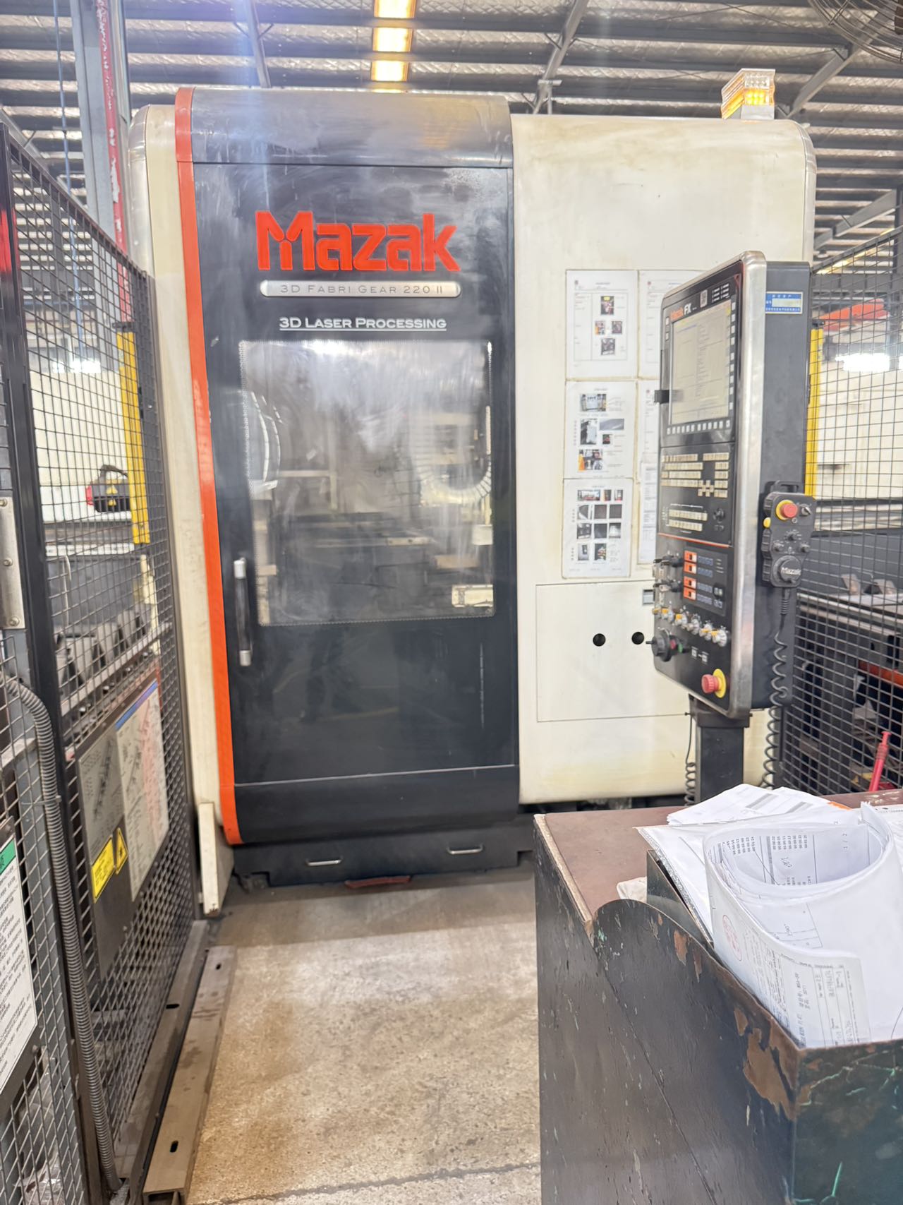 Used Mazak 3 D FABRI GEAR 220 II Tube Cutting Machine photo 2