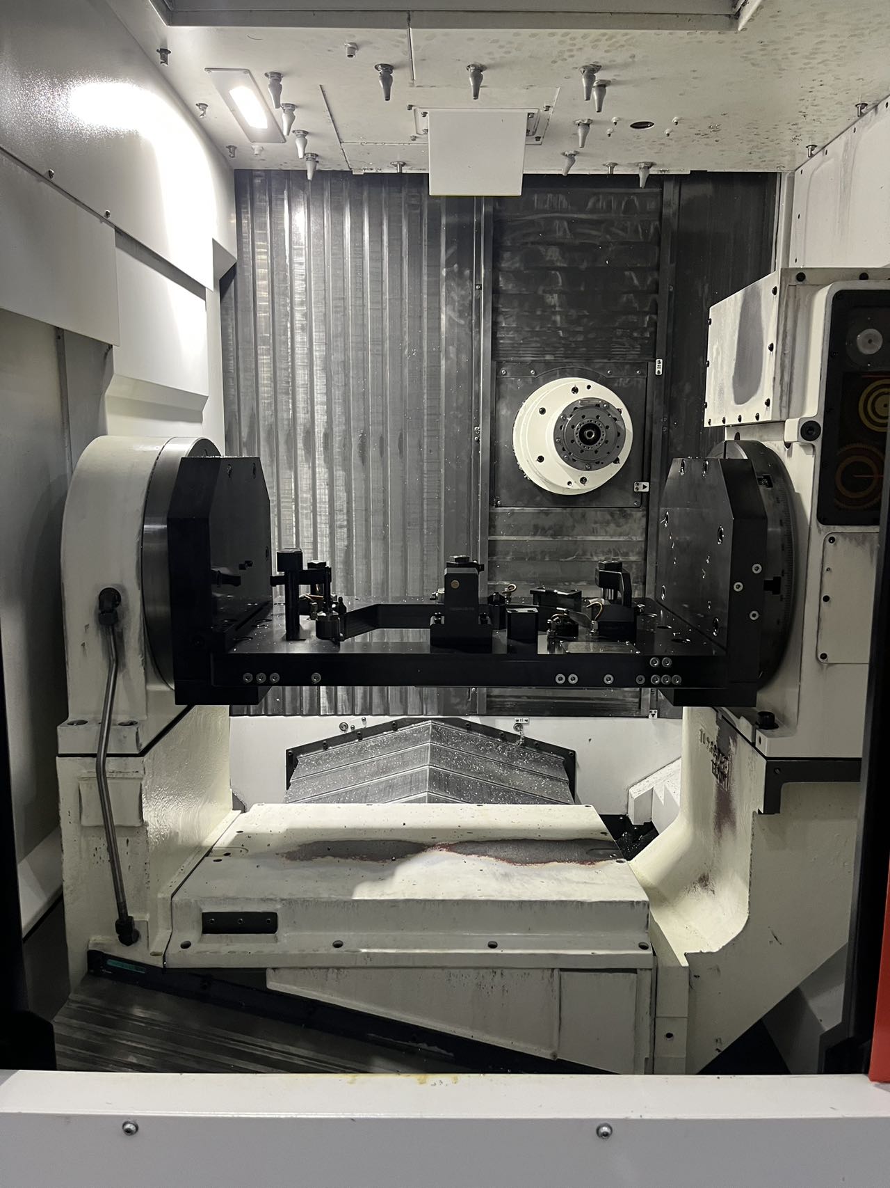 Used Mazak HCN 5000 S L Horizontal Machining Center photo 4