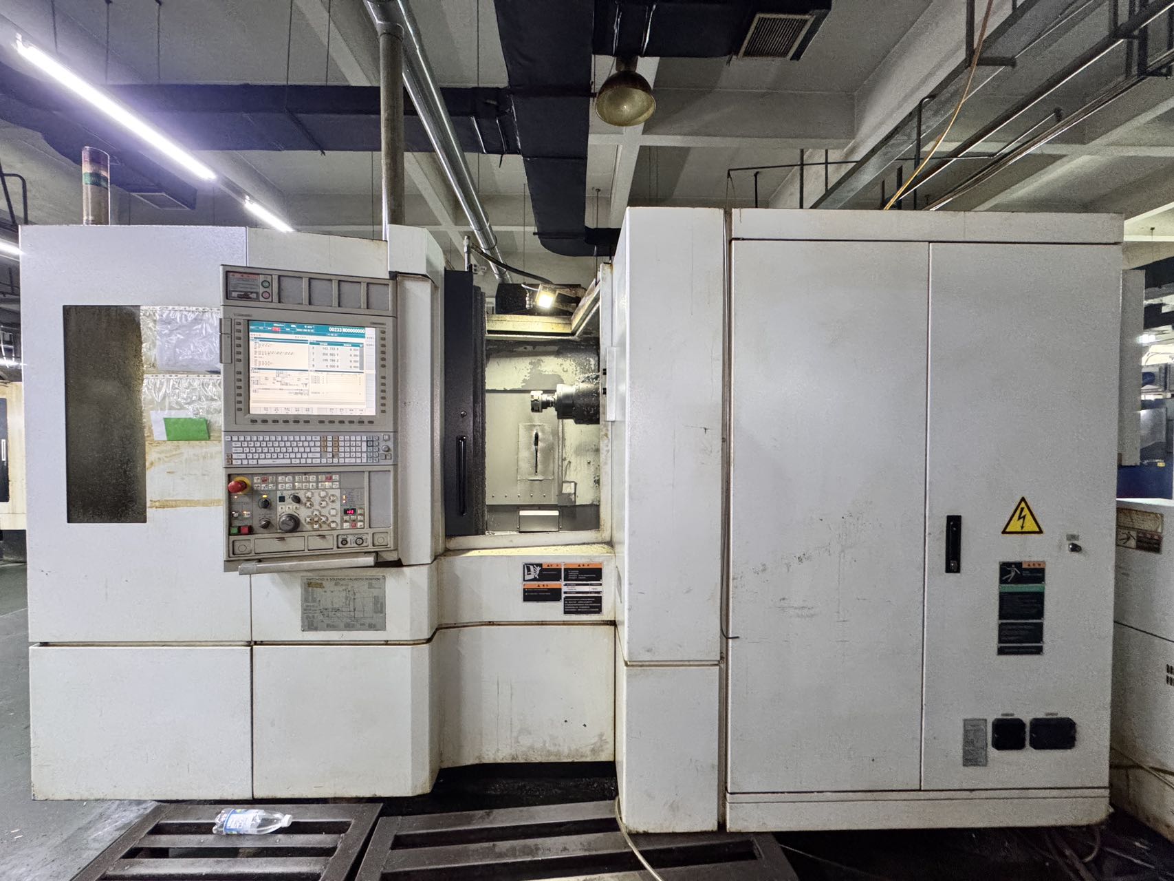 Used Mori Seiki NH 4000 DCG Dual-Station Horizontal Machining Center with FANUC 31 i photo 2