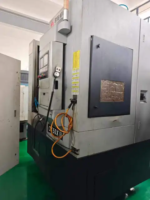 เครื่องกลึงตั้ง CNC CK 50 X มือสองสำหรับขาย