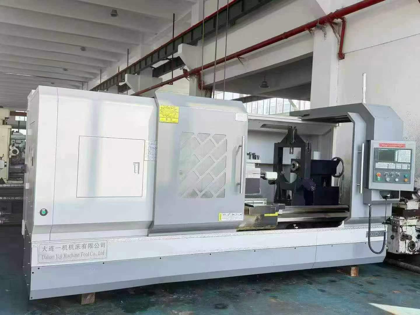 مخرطة CNC Dalian 61100/2 m موديل 2025 (جديدة بنسبة 99%)