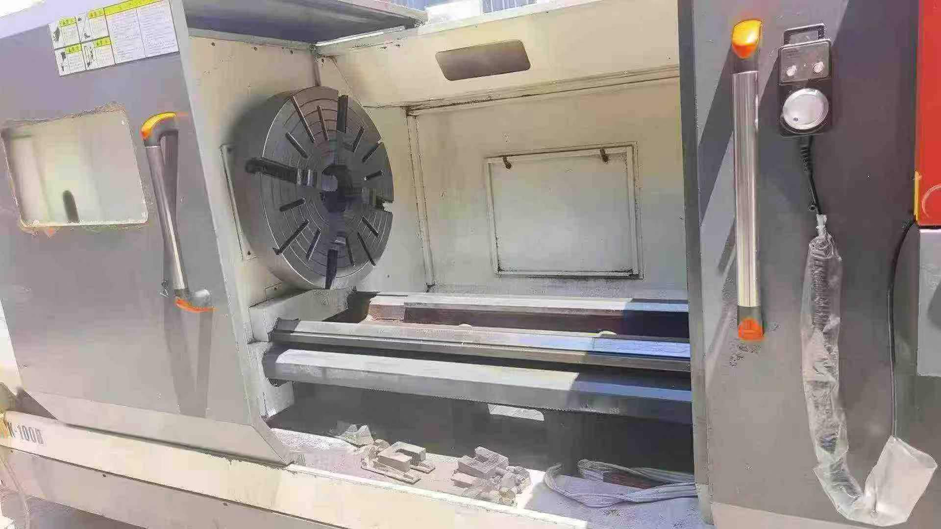 Used Huzheng 61100/1500 CNC Lathe photo 2