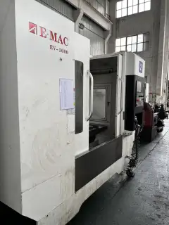 Used Amaco 1000 Vertical Machining Center photo 6