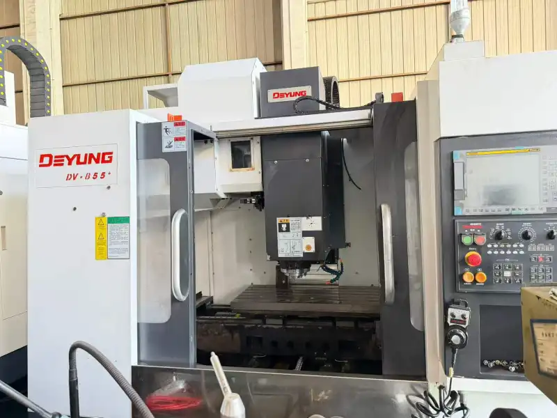 Used Deyang 855 Machining Center with FANUC photo 1