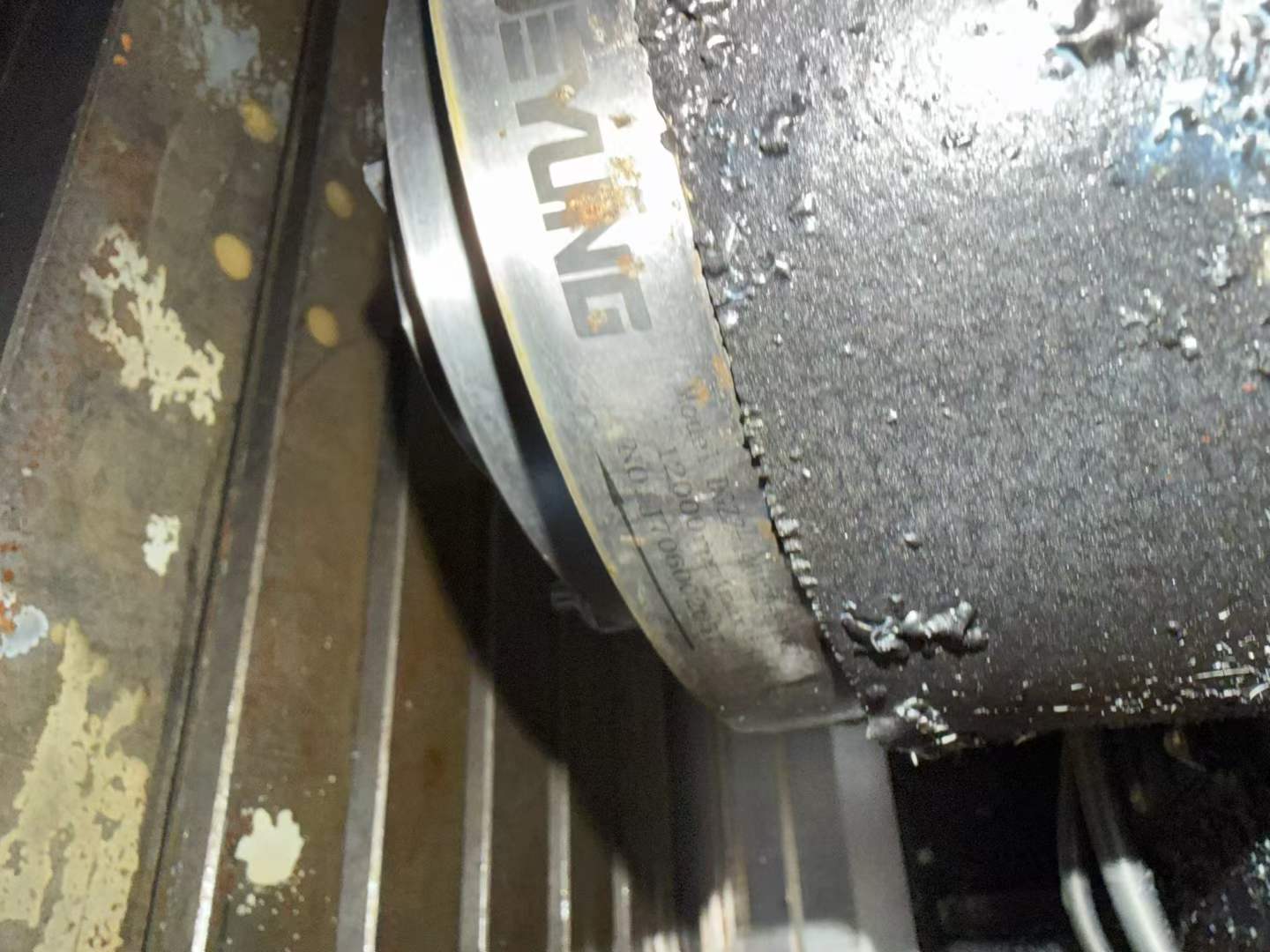 Used Deyang 855 Machining Center with FANUC photo 3