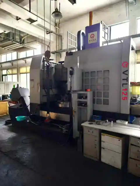 Used Fujian Chenggong VTL 125 CNC Vertical Lathe with Siemens 828 D