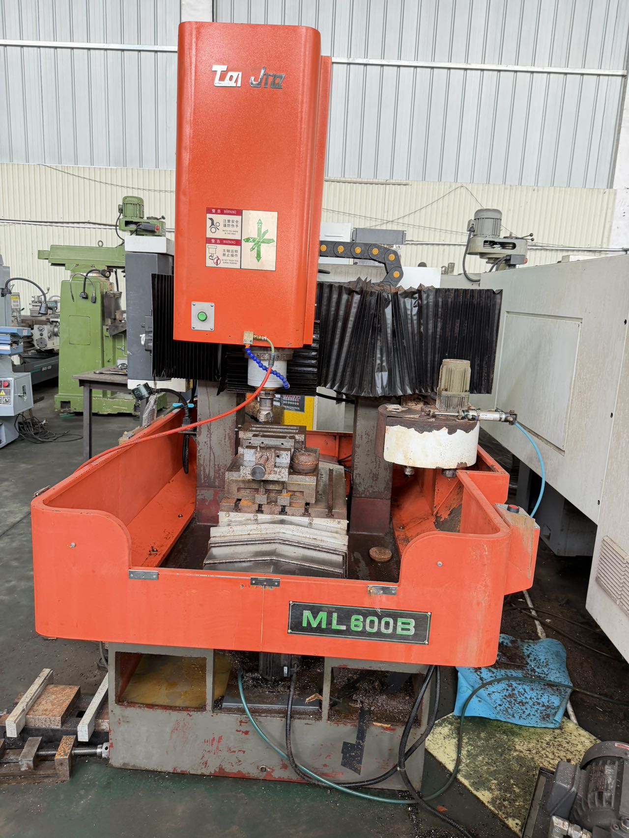 Used Guangzhou Taijia ML 600 B CNC Milling Machine photo 1