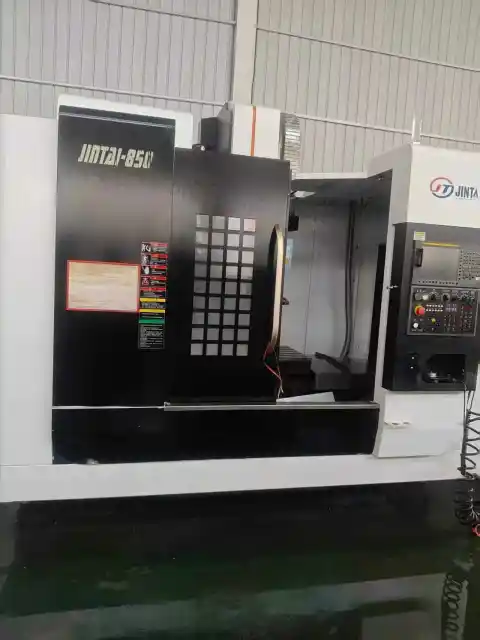 مركز تصنيع Jintai 850 مستعمل مع FANUC