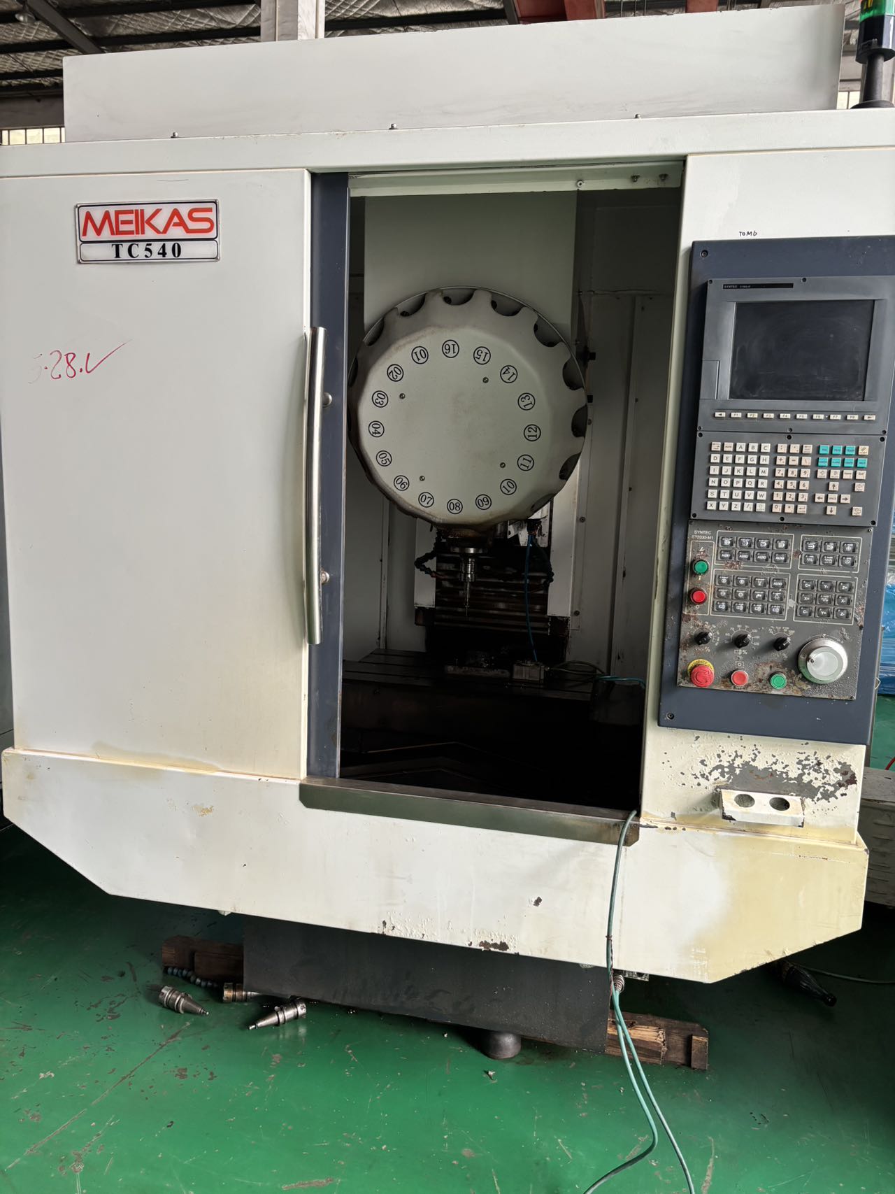 Used TC 540 Drilling and Tapping Center with SYNTEC