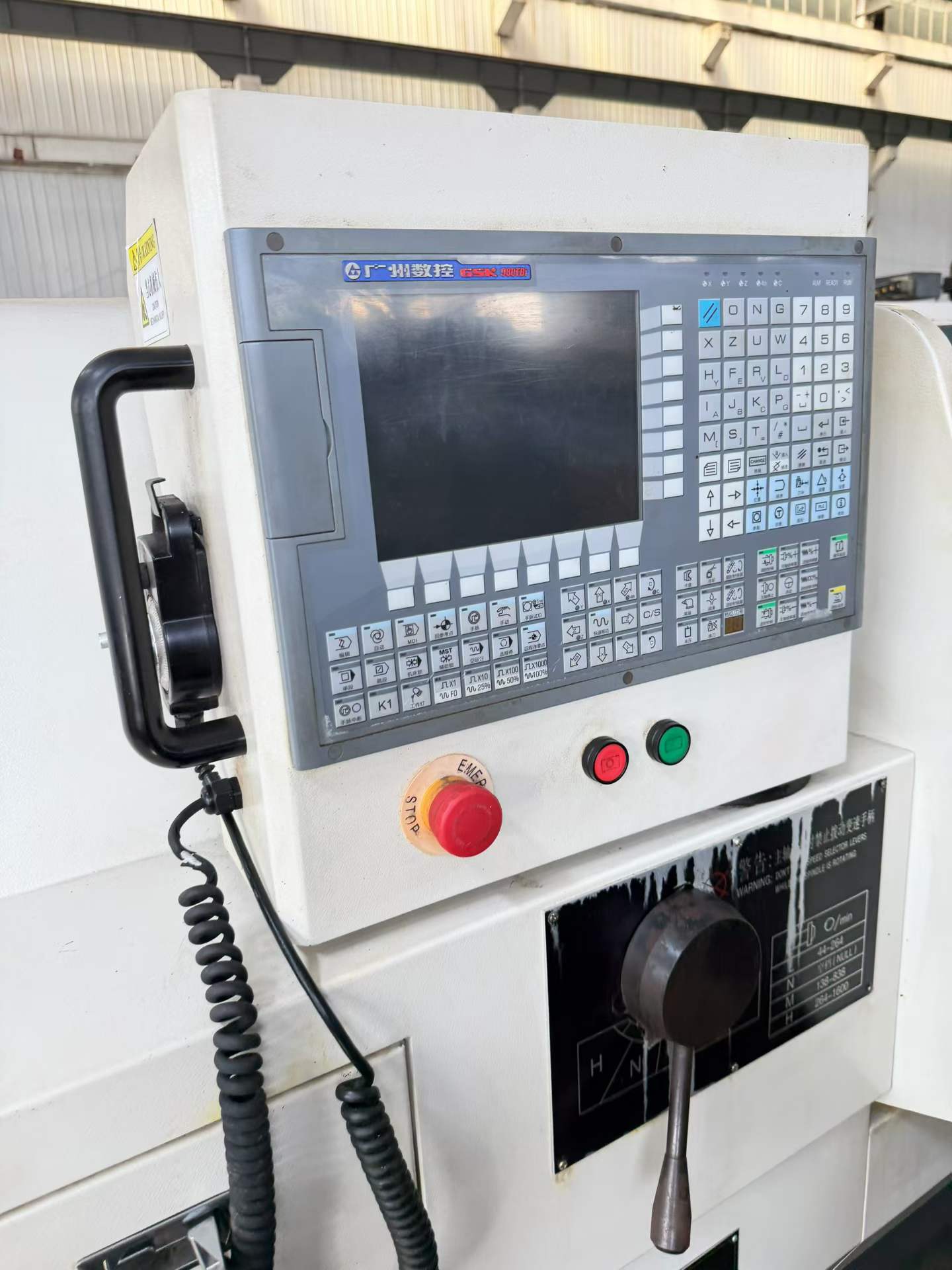Used Yunnan 6150/1 m CNC Lathe with 82 mm Spindle Bore photo 2