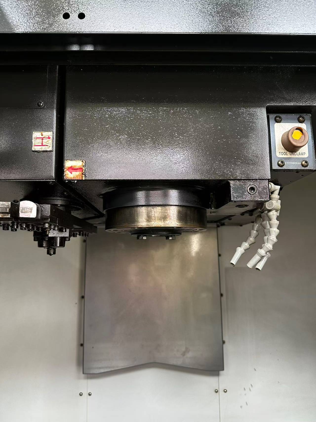 Used DN Solutions DNM 5700 Machining Center with FANUC i Series photo 3