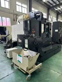 Used DN Solutions DNM 5700 Machining Center with FANUC i Series photo 9