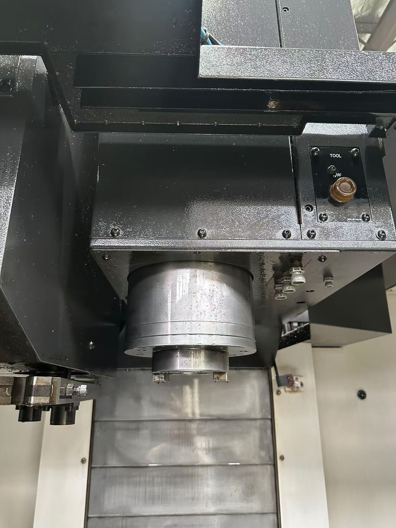 Used Hyundai WIA F 650/50 Machining Center photo 3