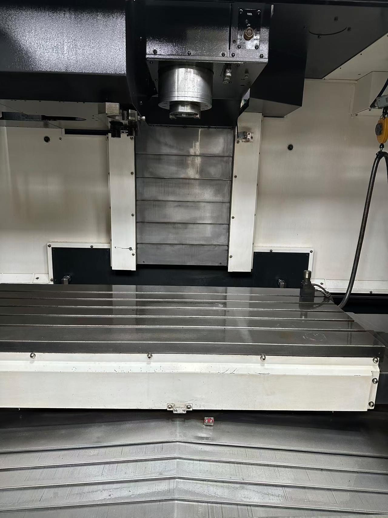 Used Hyundai WIA F 650/50 Machining Center photo 4