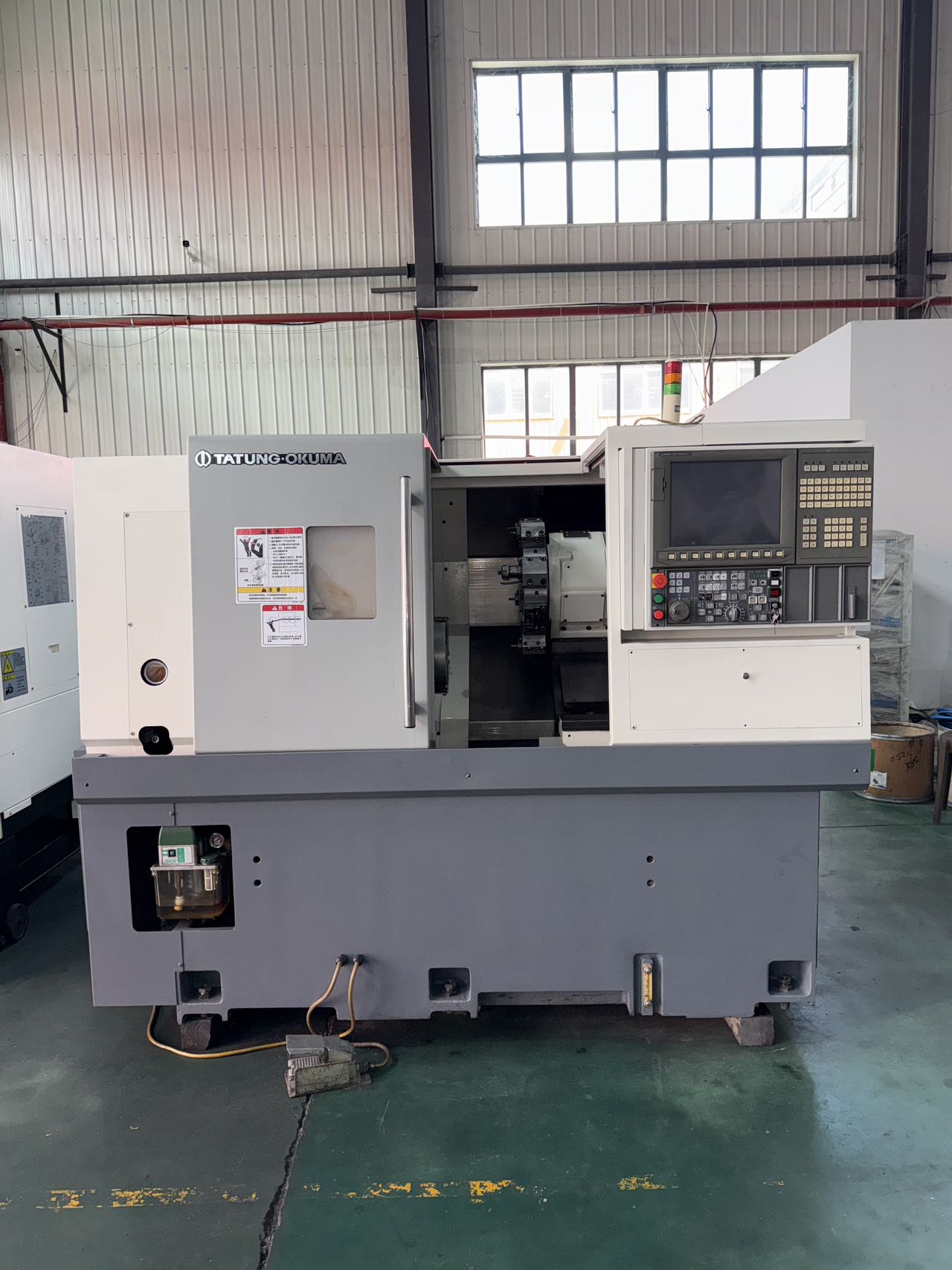 Used Okuma L 400 CNC Lathe