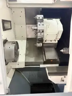 Used Okuma L 400 CNC Lathe photo 3