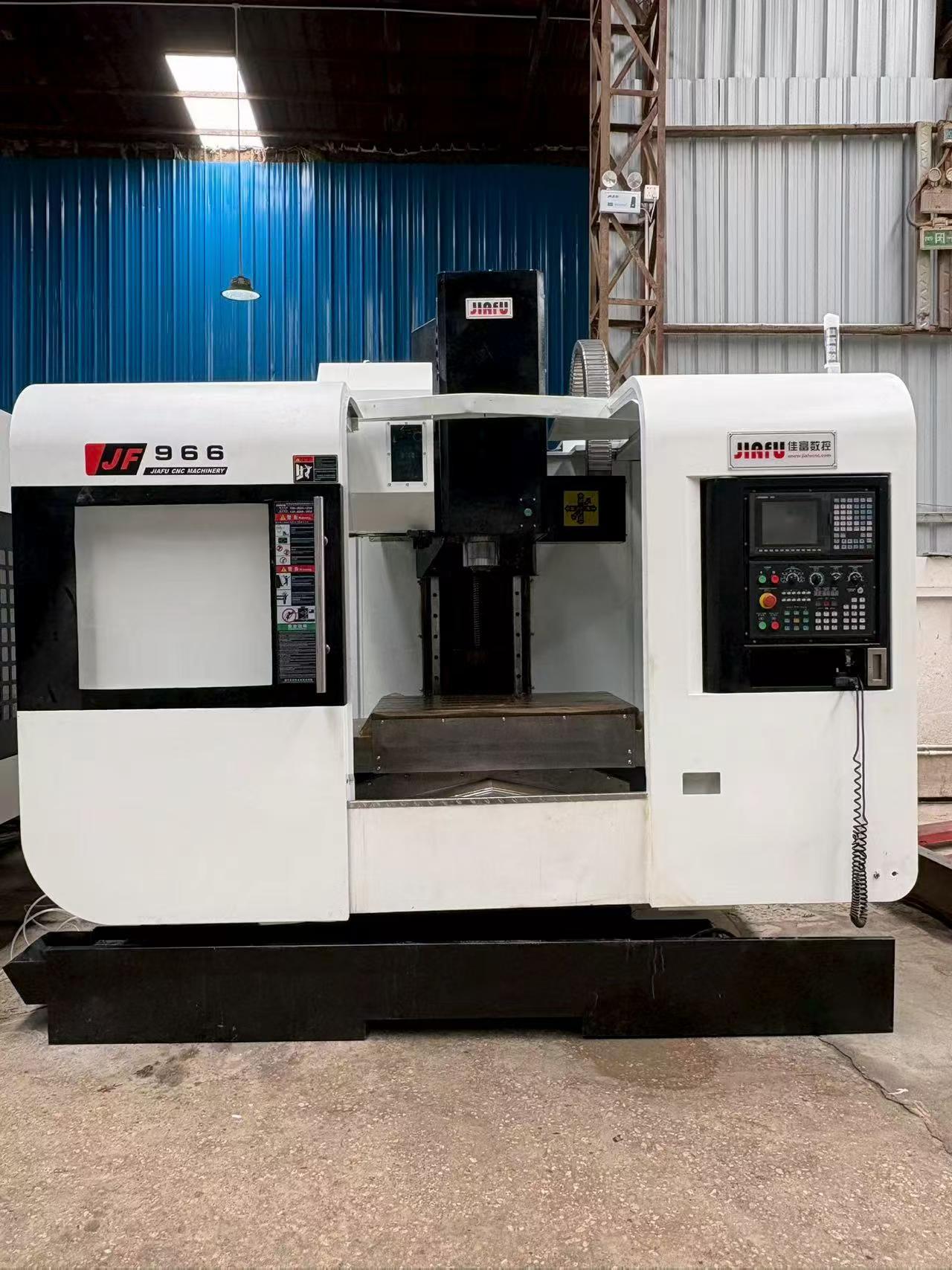 Used Jiafu 966 Machining Center with Mitsubishi M 70