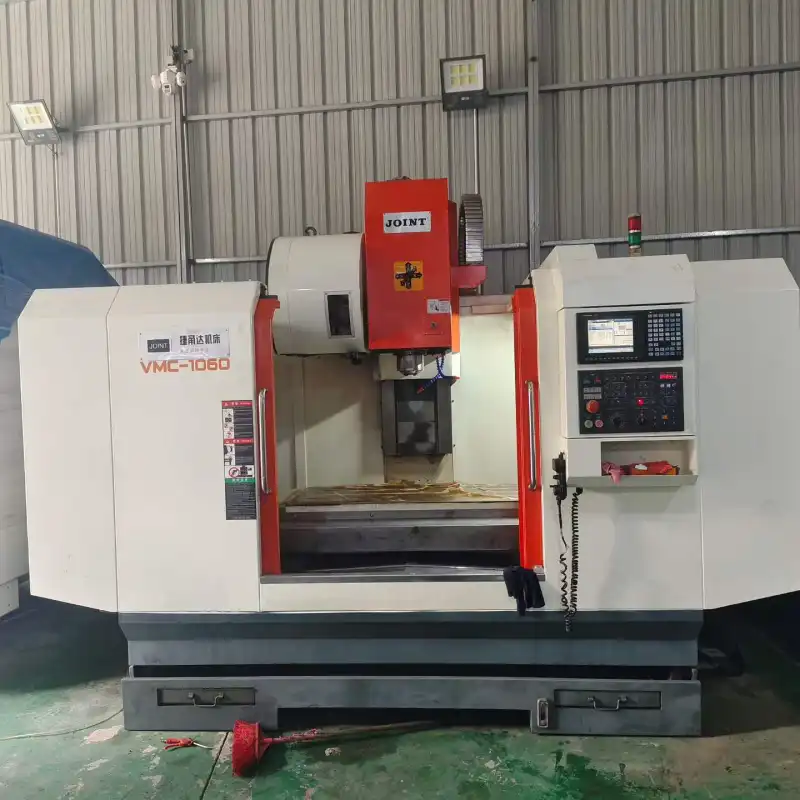 Used Jieyongda 1060 Vertical Machining Center with Mitsubishi M 70 A photo 1