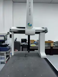 Hexagon GLOBAL 08.10.06 Coordinate Measuring Machine photo 2