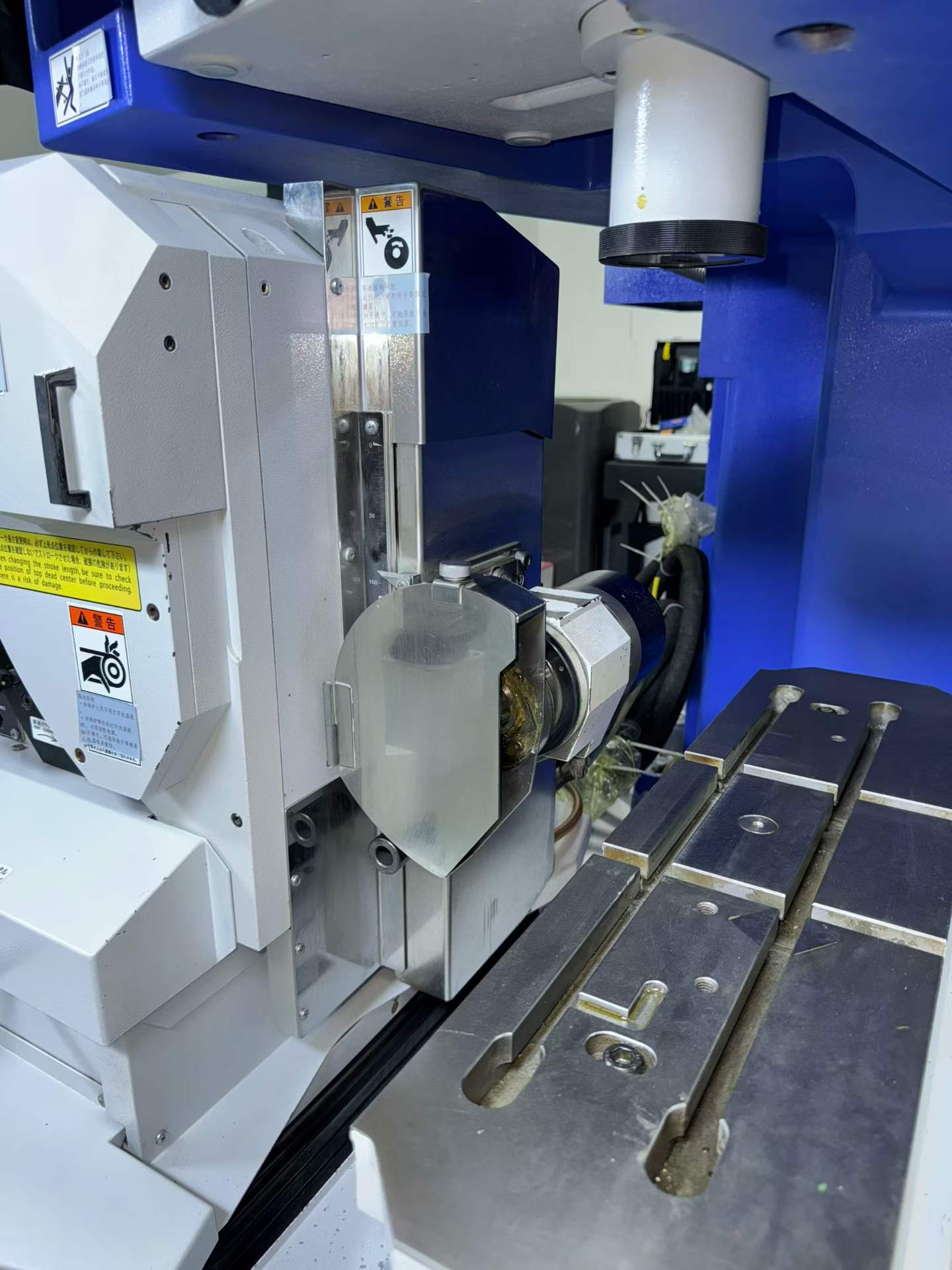 Used WAIDA SPG-W CNC Optical Profile Grinder photo 3
