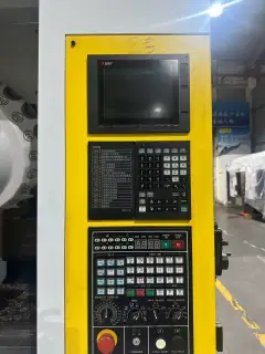 Used Chaohe T 640 Vertical Machining Center with Mitsubishi M 80 photo 2