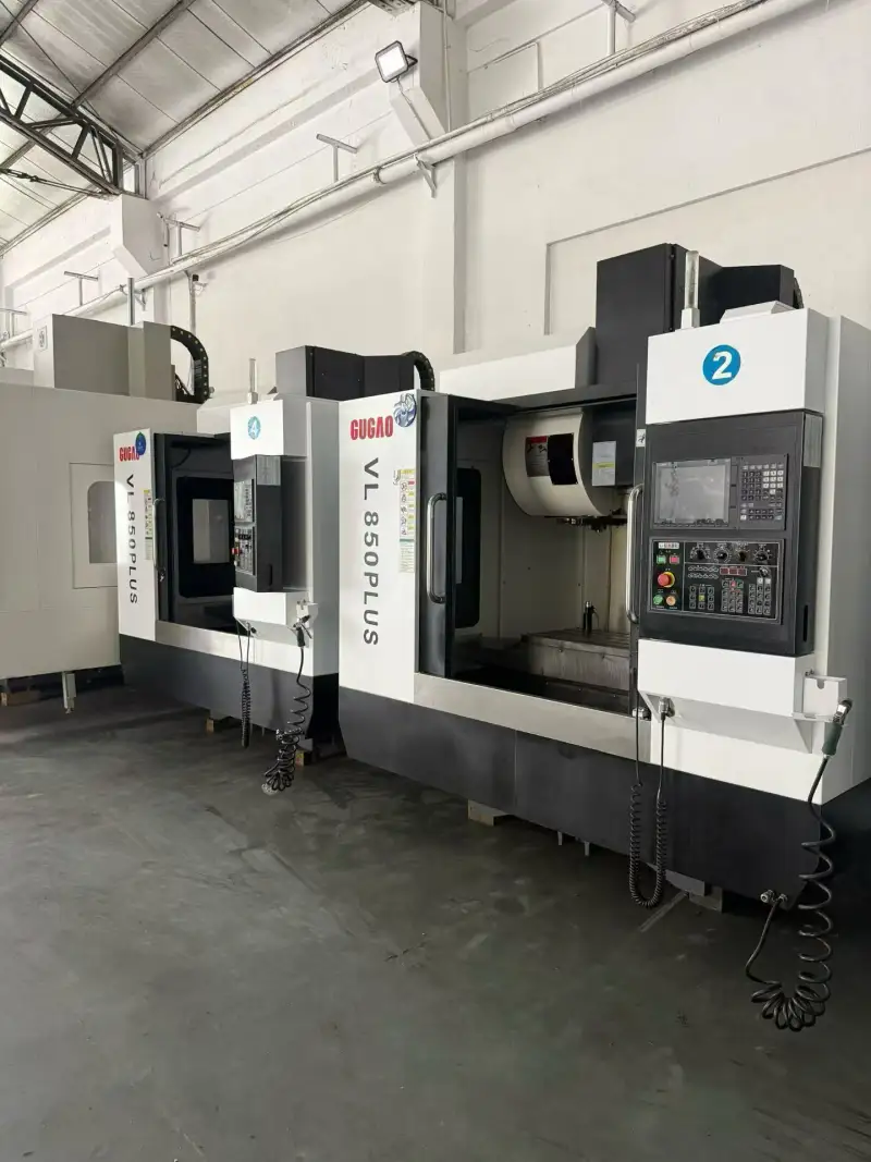 Used Jugao VL 850 PLUS Vertical Machining Center with Mitsubishi M 80 photo 1