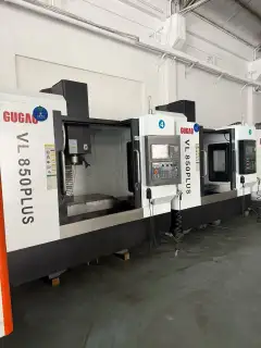 Used Jugao VL 850 PLUS Vertical Machining Center with Mitsubishi M 80 photo 2